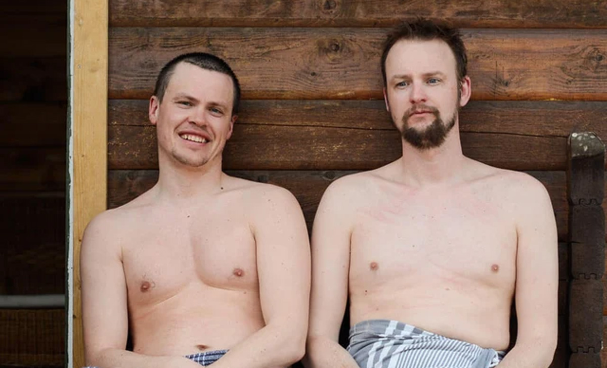 Boka Badstufolk er skrevet Knut Lerhol og Hallgrim Børhus Rogn.